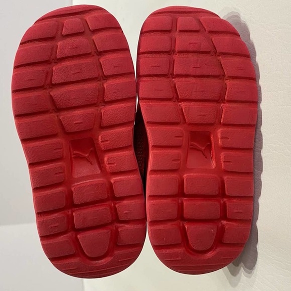 Like New Puma Toddler Sneakers Size 8C US Red Unisex - Picture 6 of 6